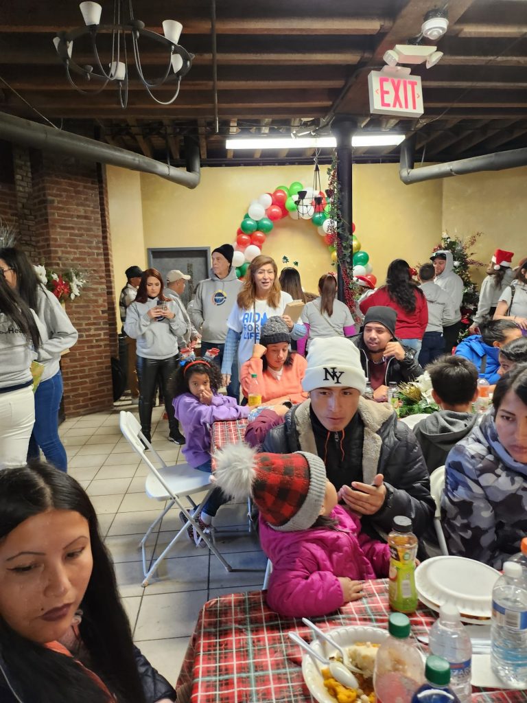 AID FOR LIFE holds its last jornada of the year and delivers toys to migrant children